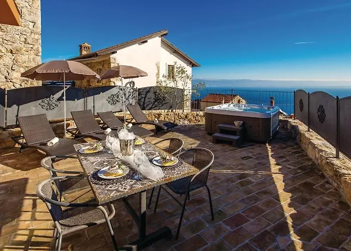 Villa Zora With Hot Tub, Moscenicka Draga - Obrs *