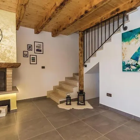 Zora With Hot Tub, Moscenicka Draga - Obrs Vila