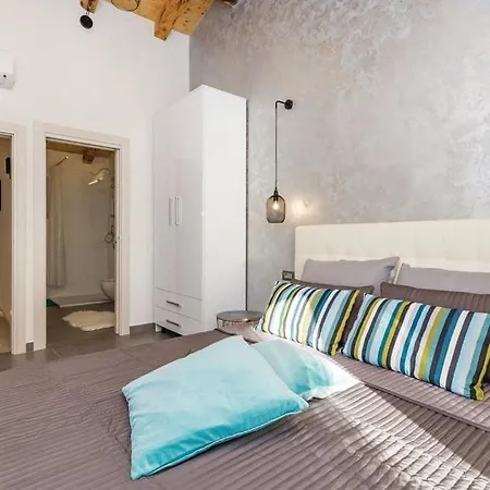 Zora With Hot Tub, Moscenicka Draga - Obrs Kraj (Istria)