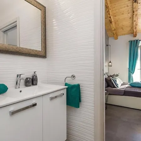 Zora With Hot Tub, Moscenicka Draga - Obrs * Kraj (Istria)