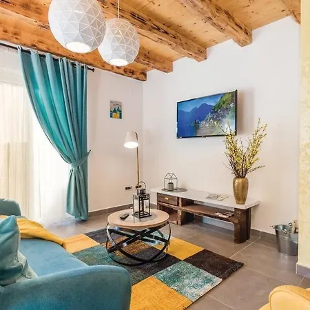 Zora With Hot Tub, Moscenicka Draga - Obrs Villa Kraj (Istria)