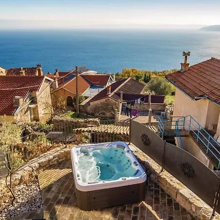 Zora With Hot Tub, Moscenicka Draga - Obrs Villa