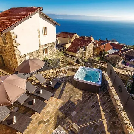 Zora With Hot Tub, Moscenicka Draga - Obrs Villa Kraj (Istria)