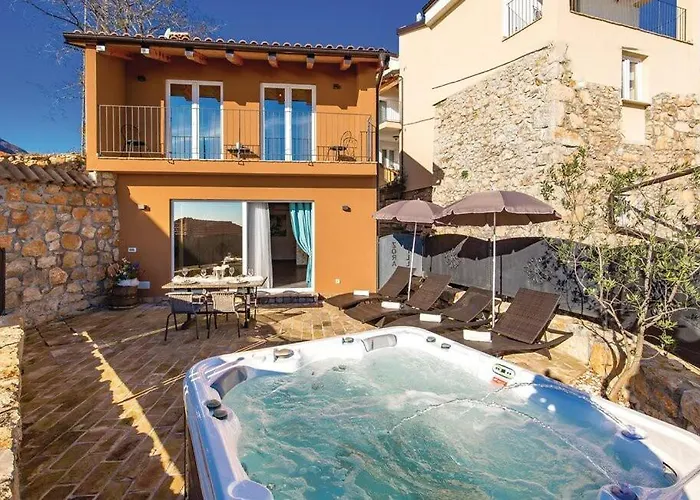 Zora With Hot Tub, Moscenicka Draga - Obrs