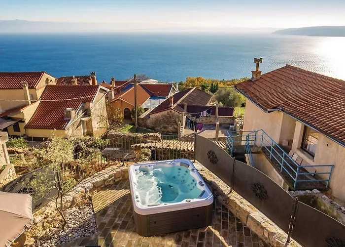 Zora With Hot Tub, Moscenicka Draga - Obrs Villa