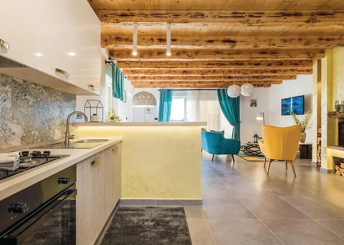 Zora With Hot Tub, Moscenicka Draga - Obrs Villa *